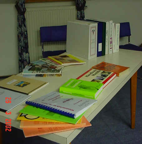 wpe25.jpg (20927 Byte)